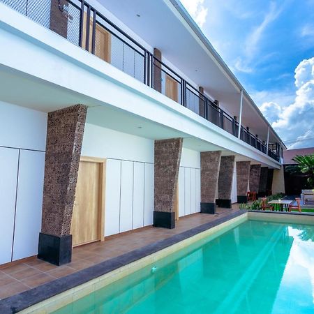 Lega Legi Town House Seminyak By The Lavana Esterno foto
