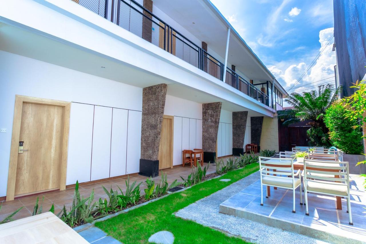Lega Legi Town House Seminyak By The Lavana Esterno foto
