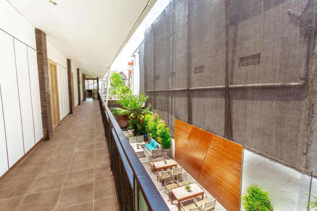 Lega Legi Town House Seminyak By The Lavana Esterno foto