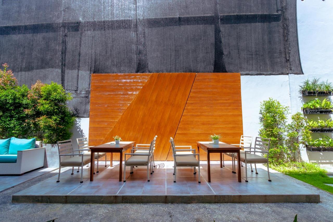 Lega Legi Town House Seminyak By The Lavana Esterno foto