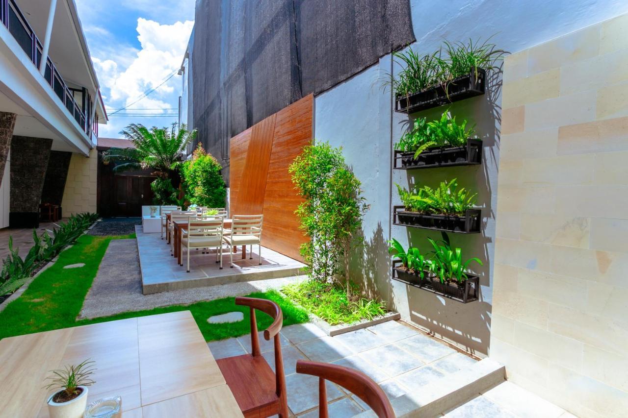 Lega Legi Town House Seminyak By The Lavana Esterno foto